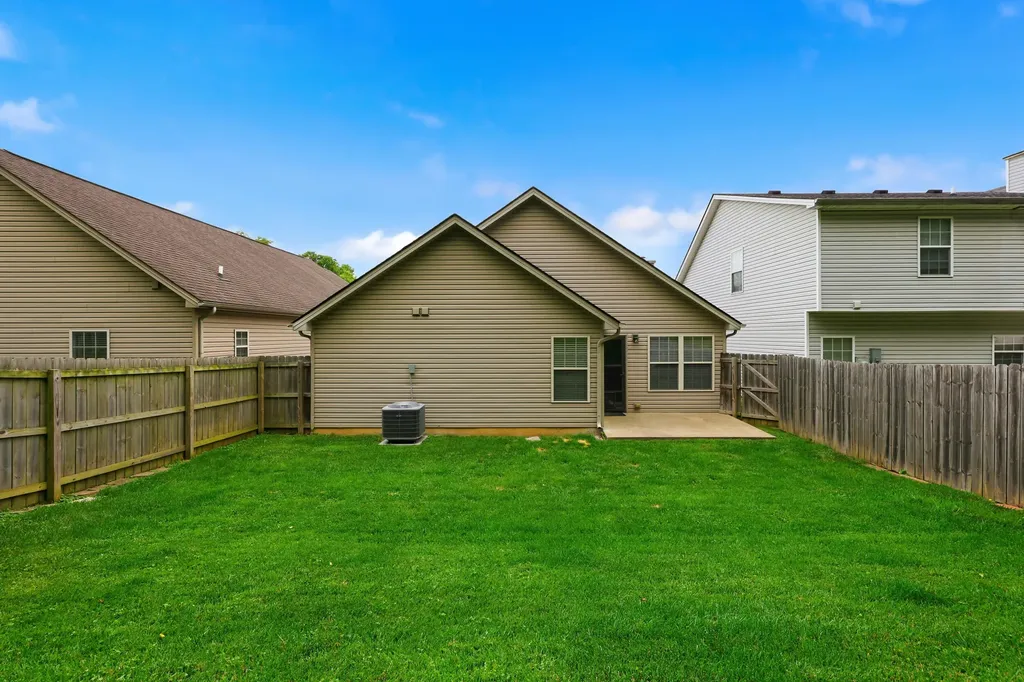 3864 Foleys Trail Lexington KY 40514