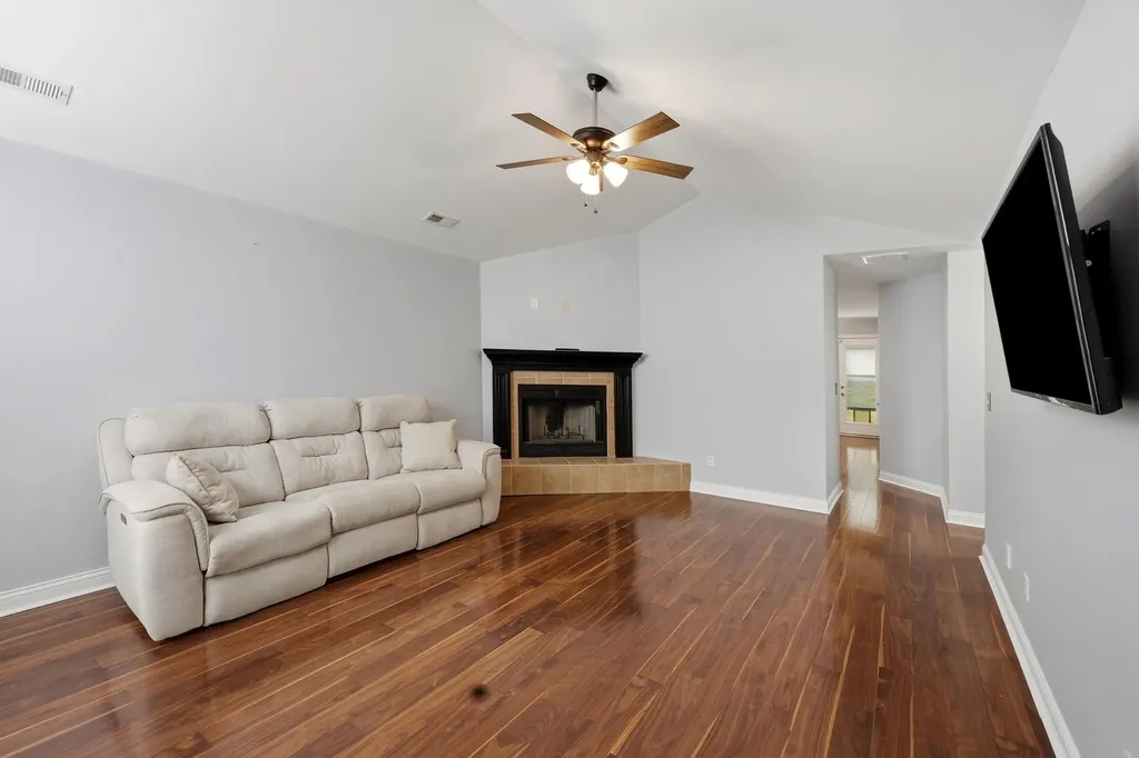 3864 Foleys Trail Lexington KY 40514
