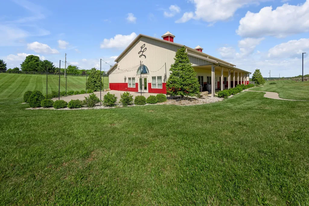 1180 Lanes Mill Road Lawrenceburg KY 40342