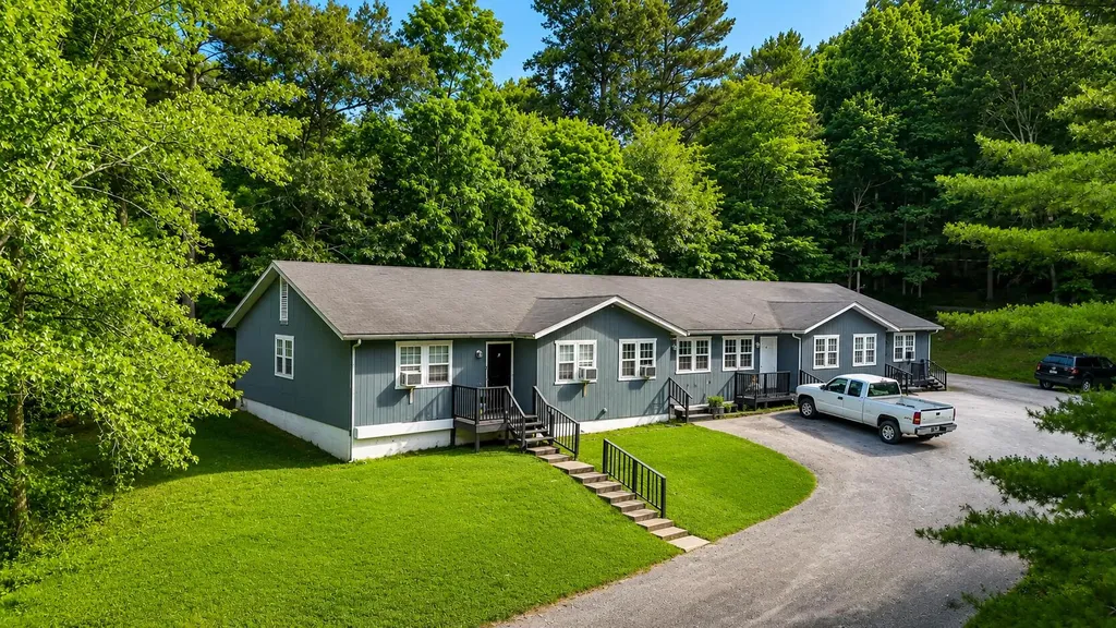 51 Shields Lane London KY 40744