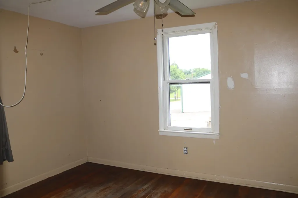 106 Leer Street Millersburg KY 40348