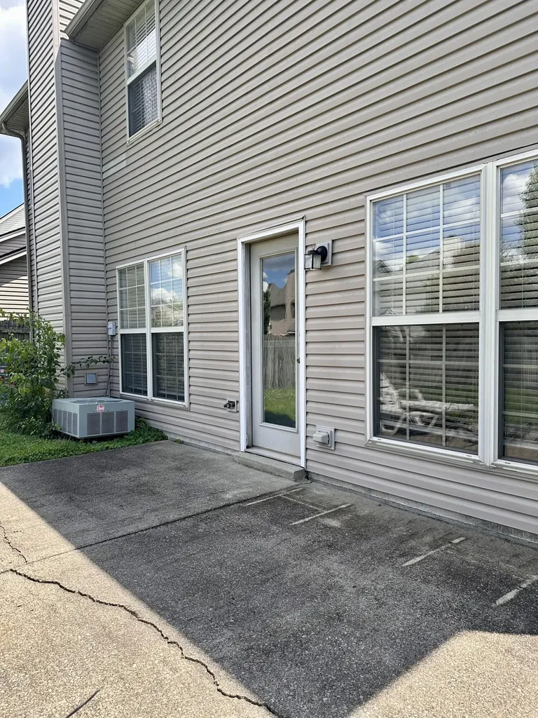 537 Townsend Ridge Lexington KY 40514