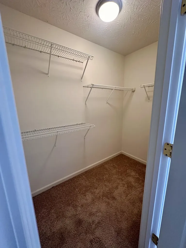 537 Townsend Ridge Lexington KY 40514