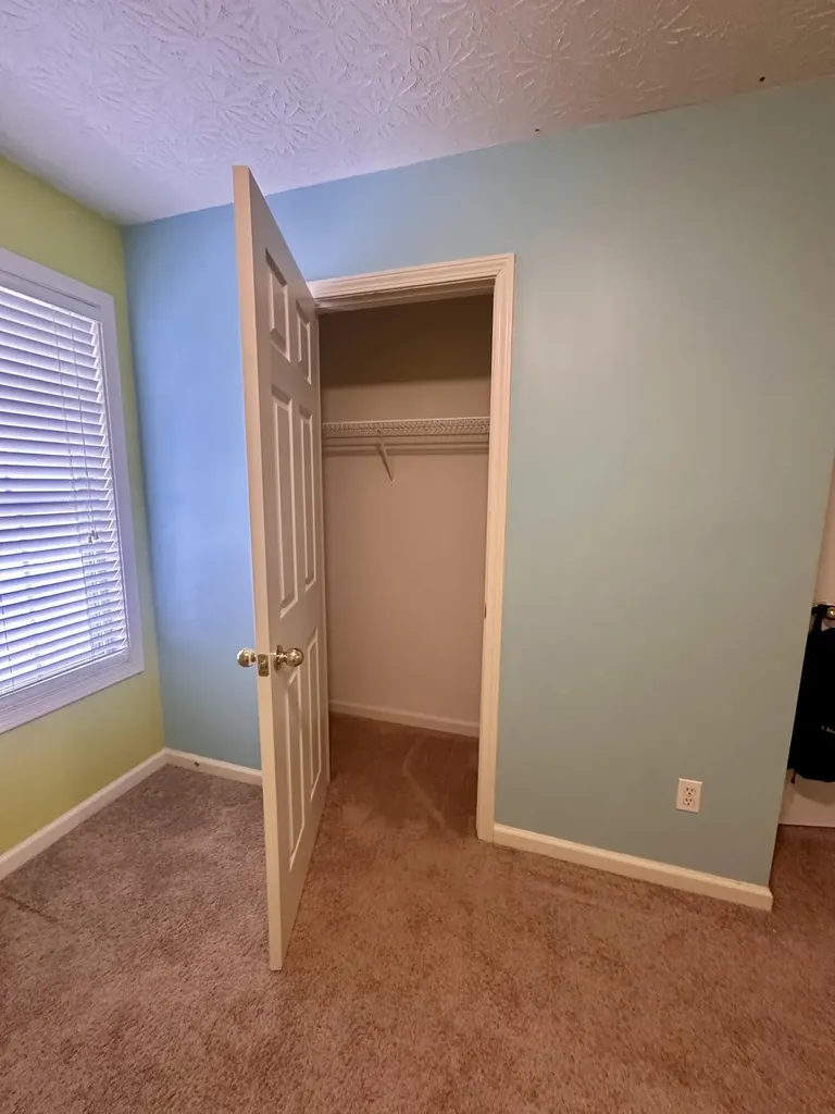 537 Townsend Ridge Lexington KY 40514