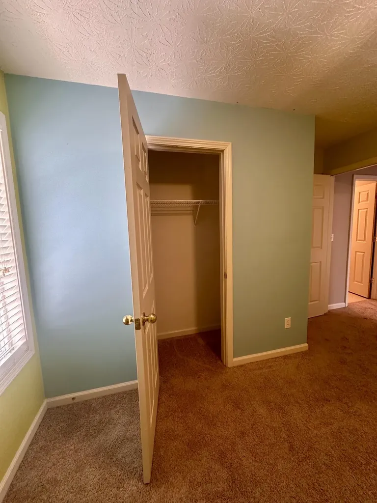 537 Townsend Ridge Lexington KY 40514