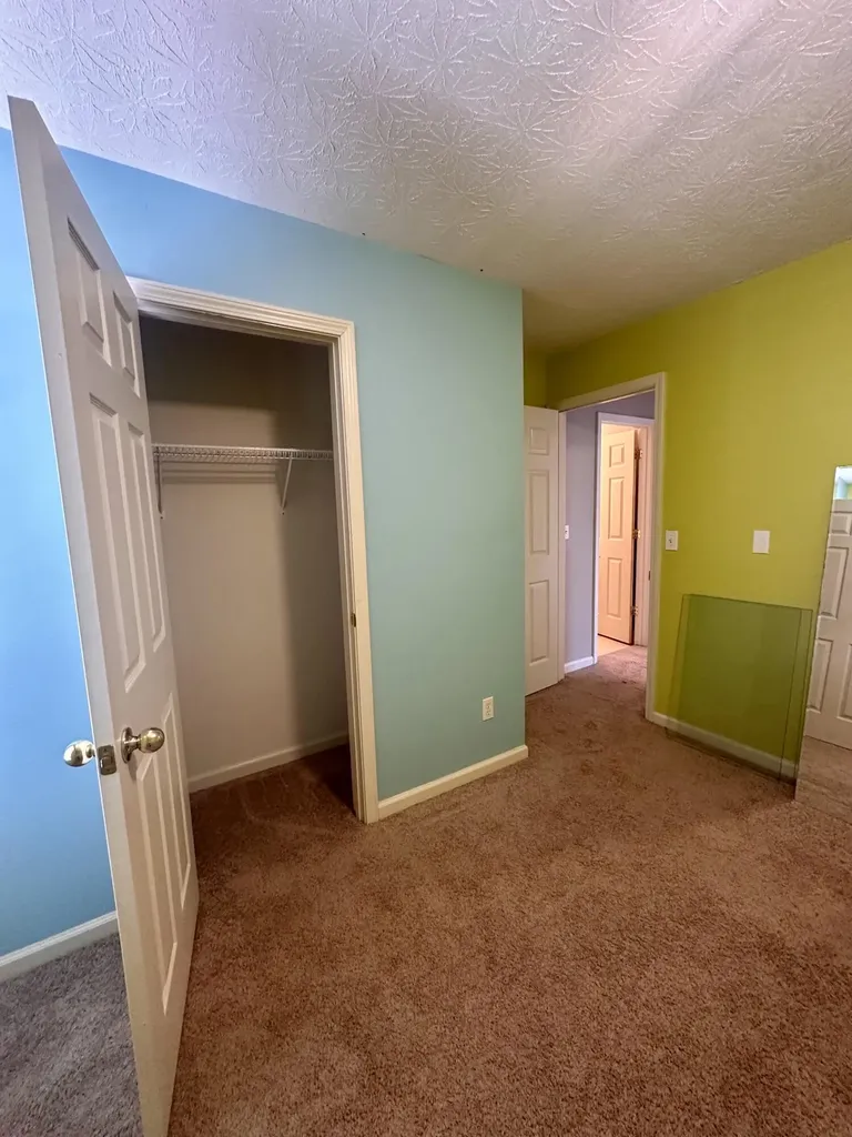 537 Townsend Ridge Lexington KY 40514