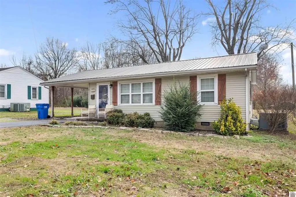 530 Elm Street Clinton KY 42031