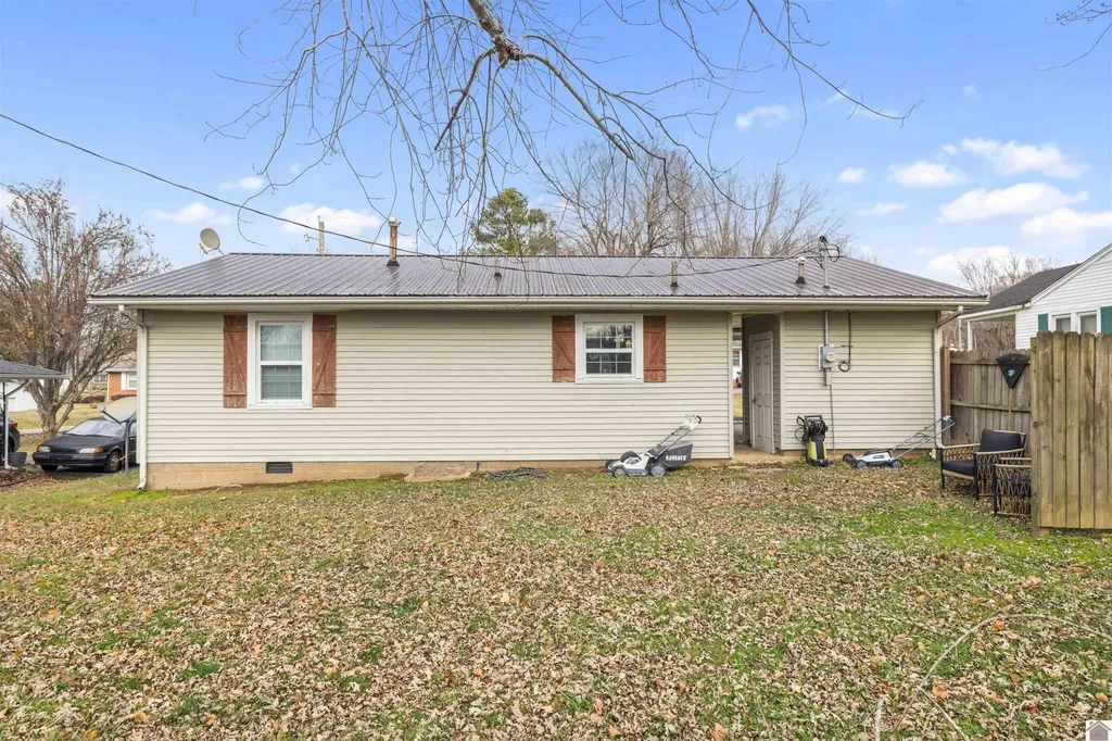 530 Elm Street Clinton KY 42031