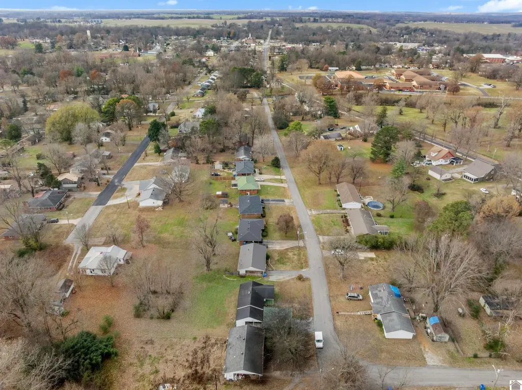 530 Elm Street Clinton KY 42031