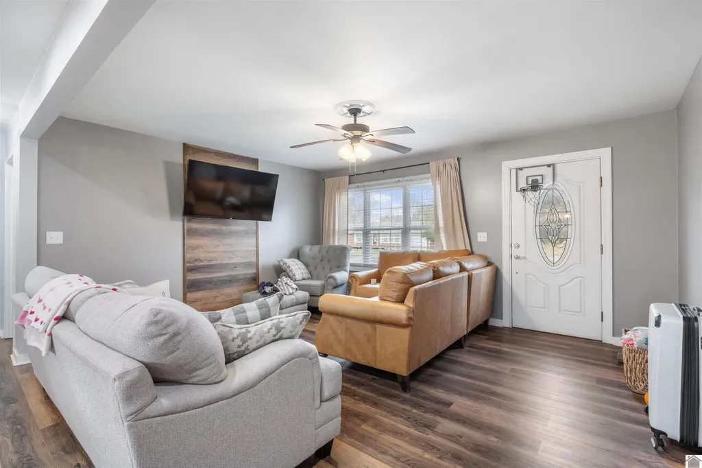 530 Elm Street Clinton KY 42031