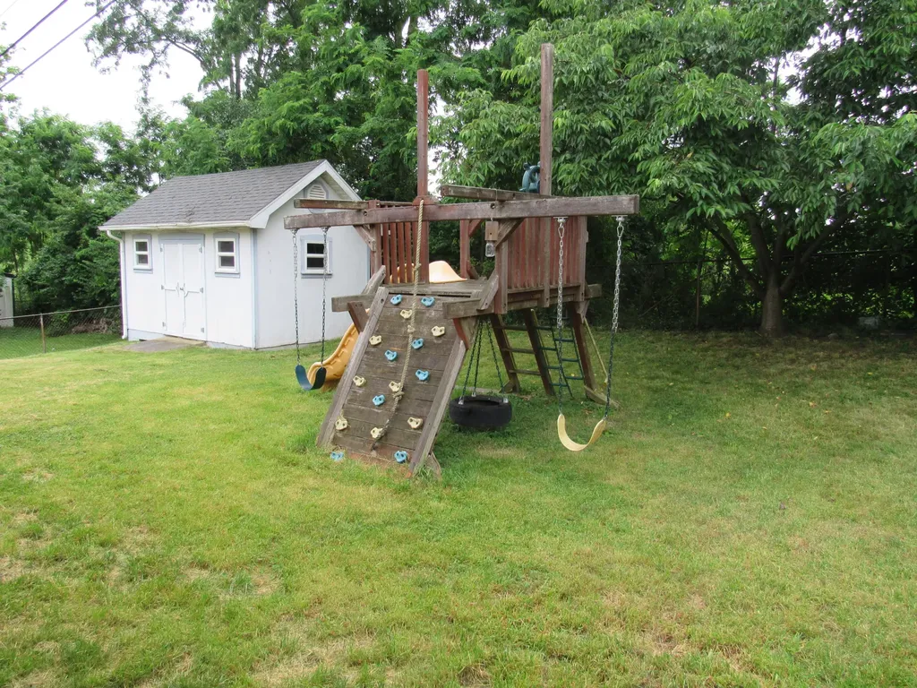30 Virginia Avenue Winchester KY 40391