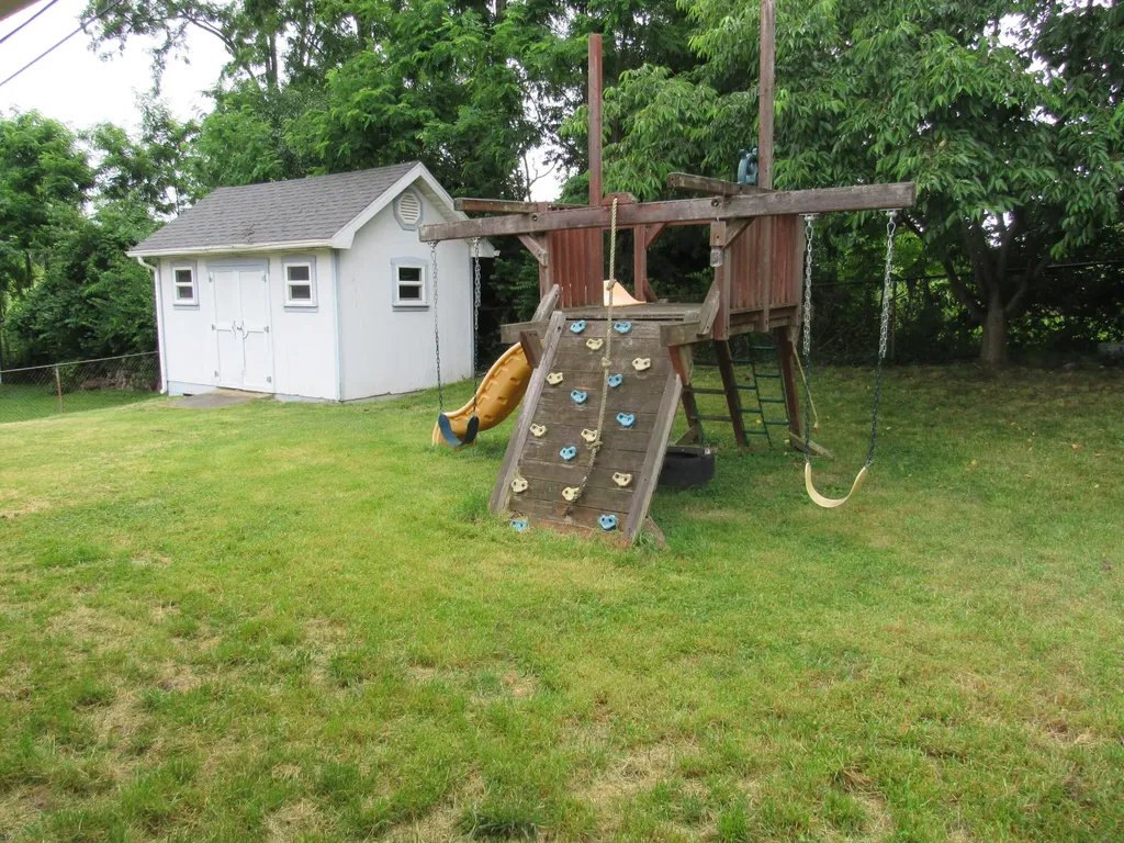 30 Virginia Avenue Winchester KY 40391