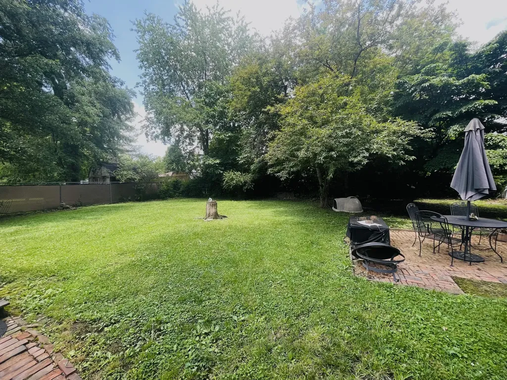 122 Adams Street Berea KY 40403