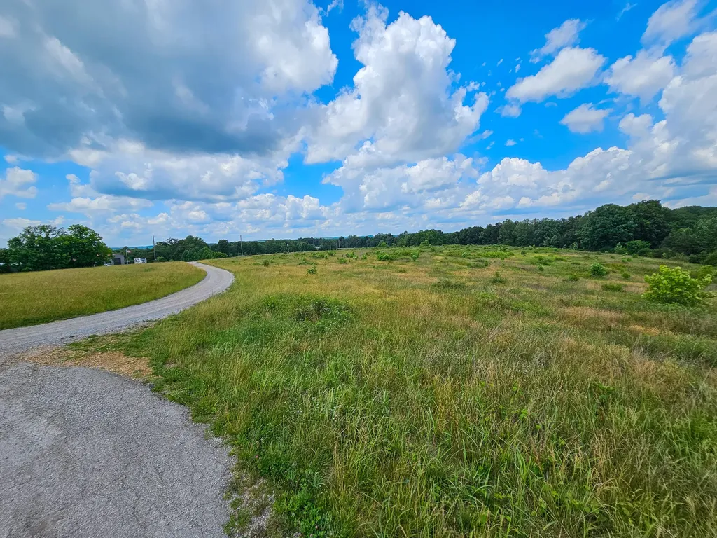10 Cornetts Cv Road Hustonville KY 40437
