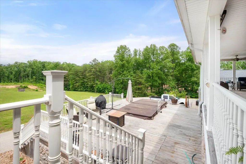 1798 Auger Springs Road Corbin KY 40701