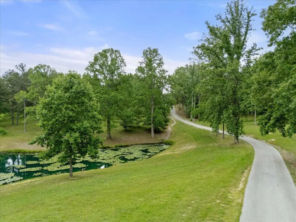 1798 Auger Springs Road Corbin KY 40701