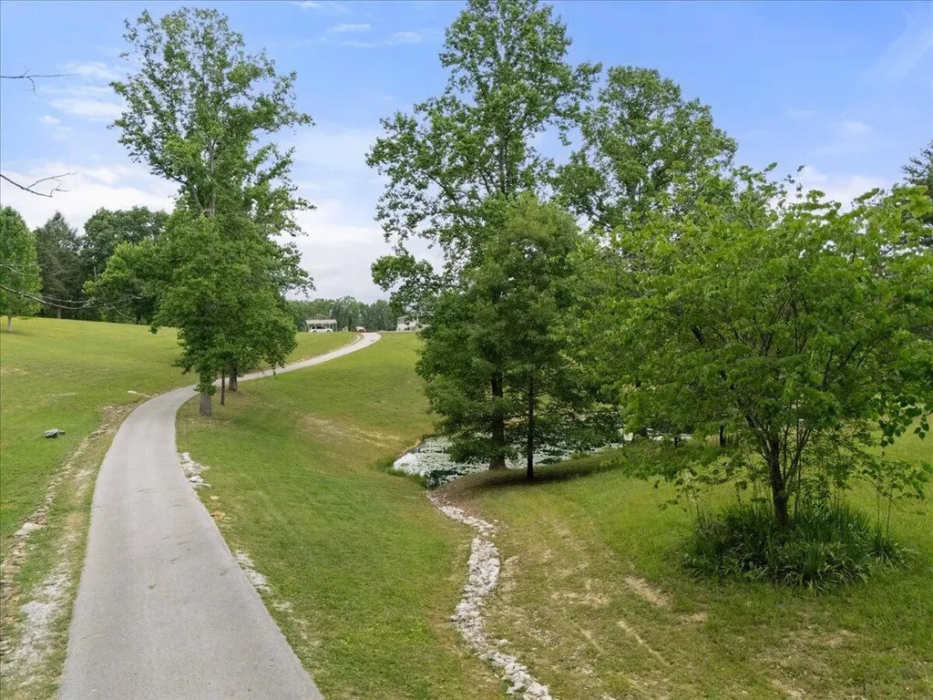 1798 Auger Springs Road Corbin KY 40701