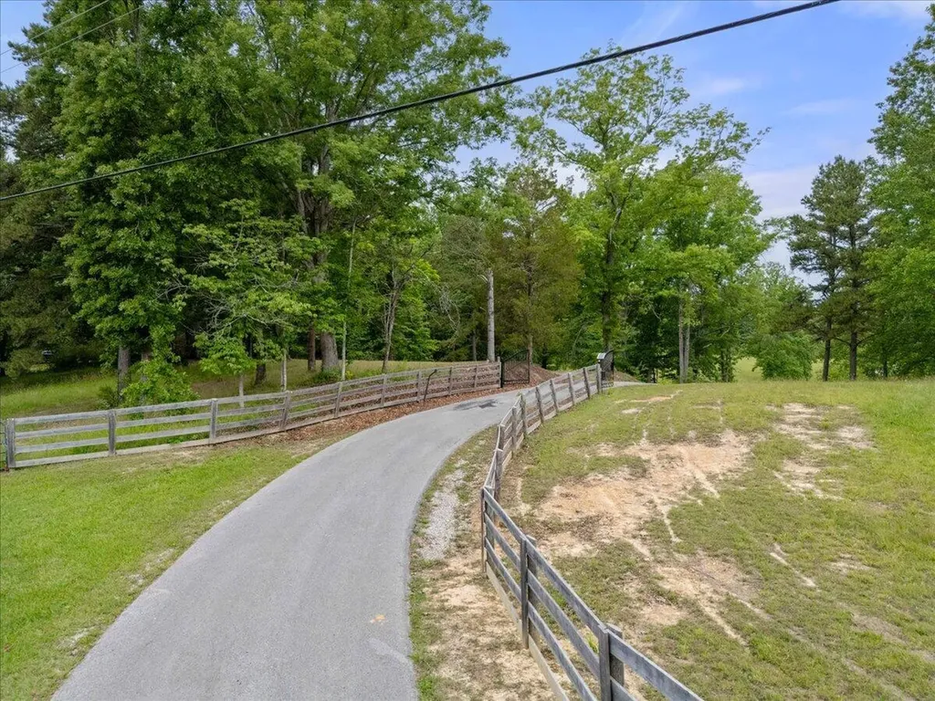 1798 Auger Springs Road Corbin KY 40701