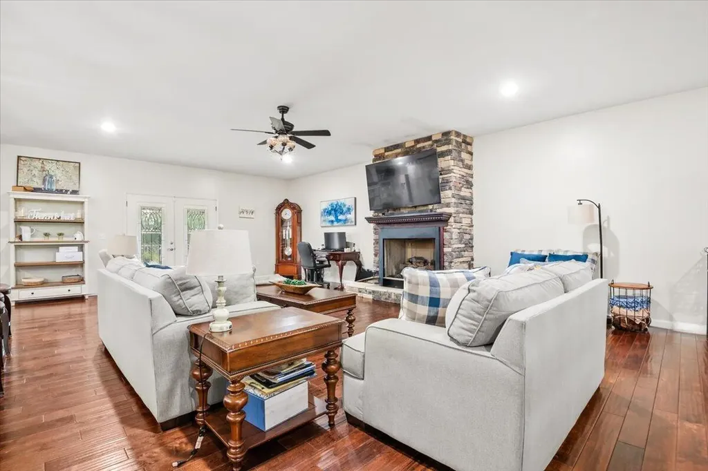 1798 Auger Springs Road Corbin KY 40701