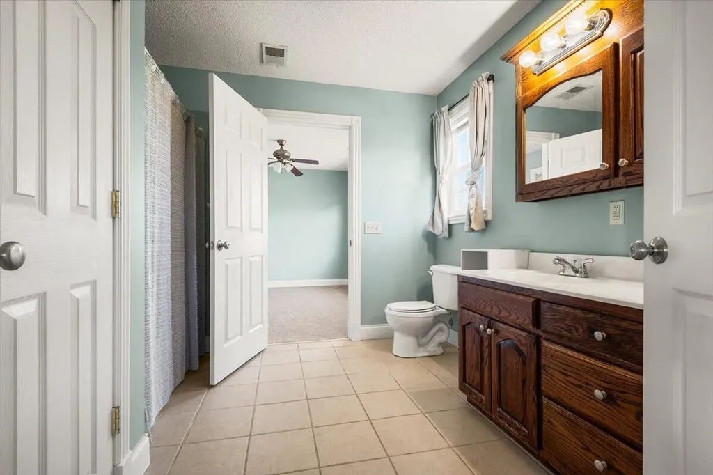 244 Cedar Point Drive London KY 40741
