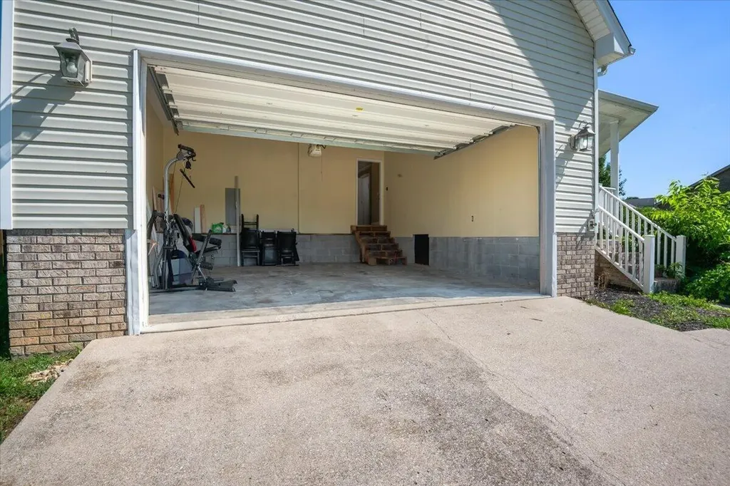 244 Cedar Point Drive London KY 40741
