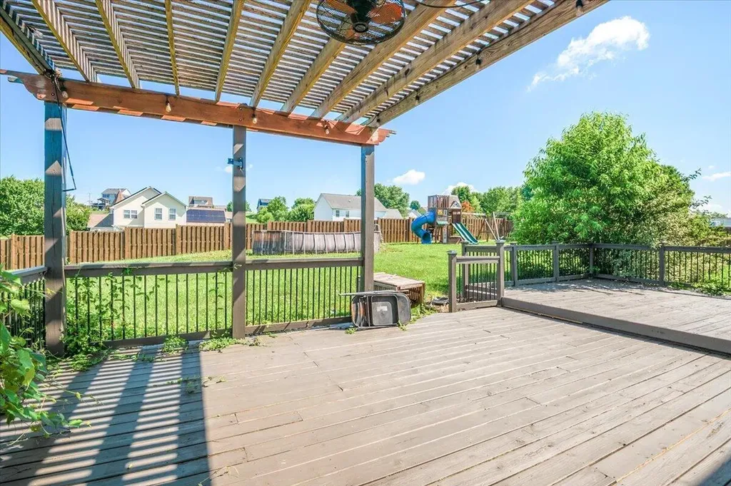244 Cedar Point Drive London KY 40741