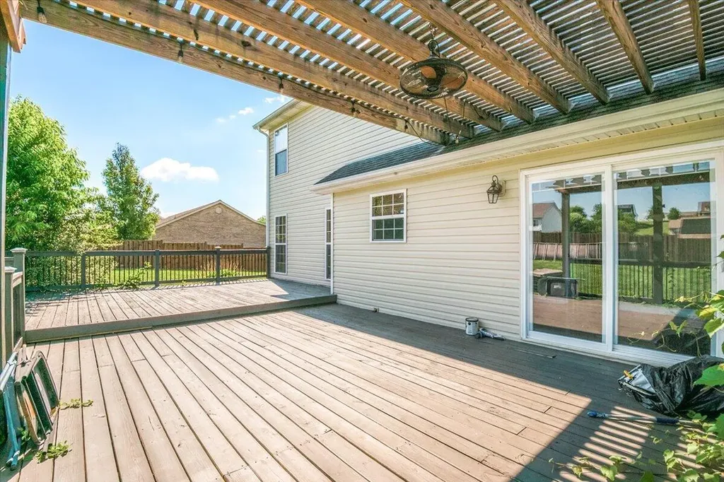 244 Cedar Point Drive London KY 40741