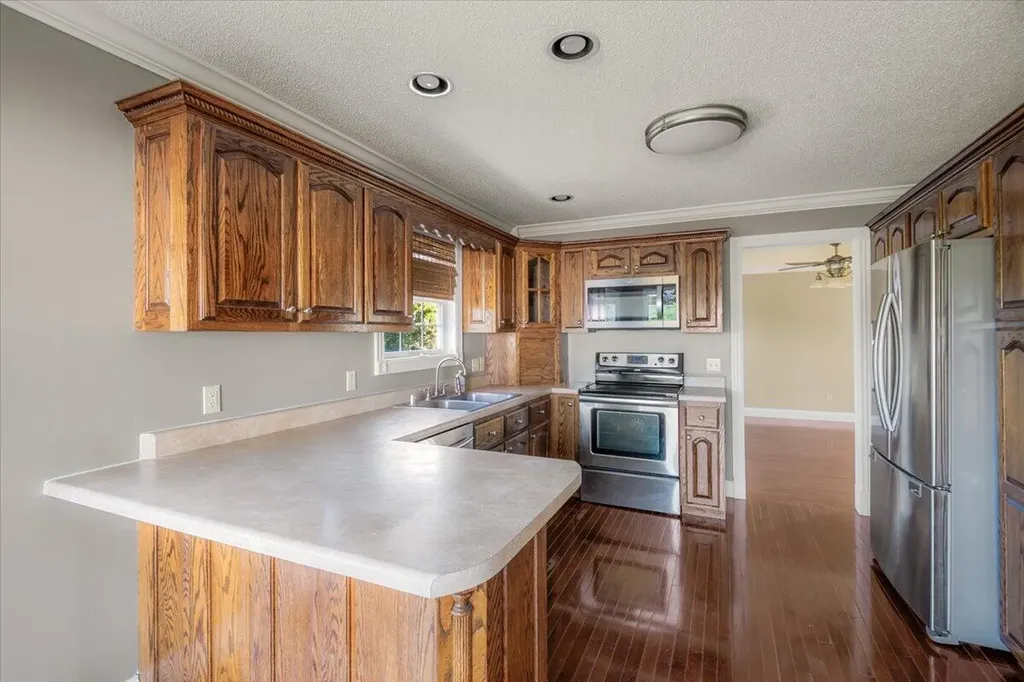 244 Cedar Point Drive London KY 40741