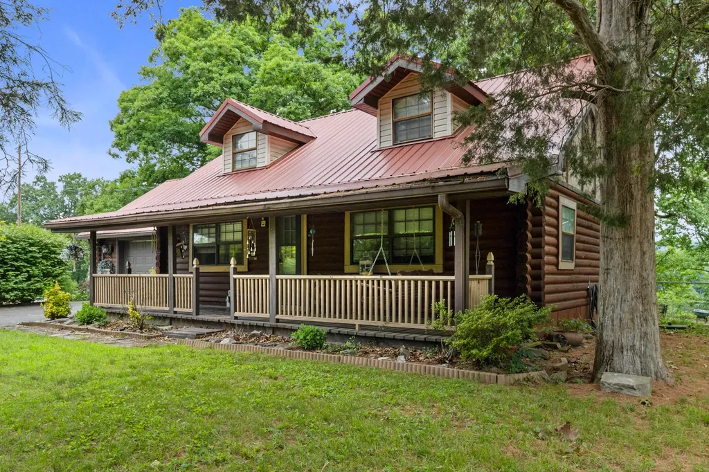 946 E Lakeshore Drive Burnside KY 42519
