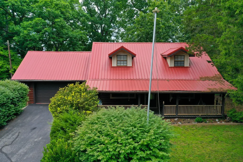 946 E Lakeshore Drive Burnside KY 42519
