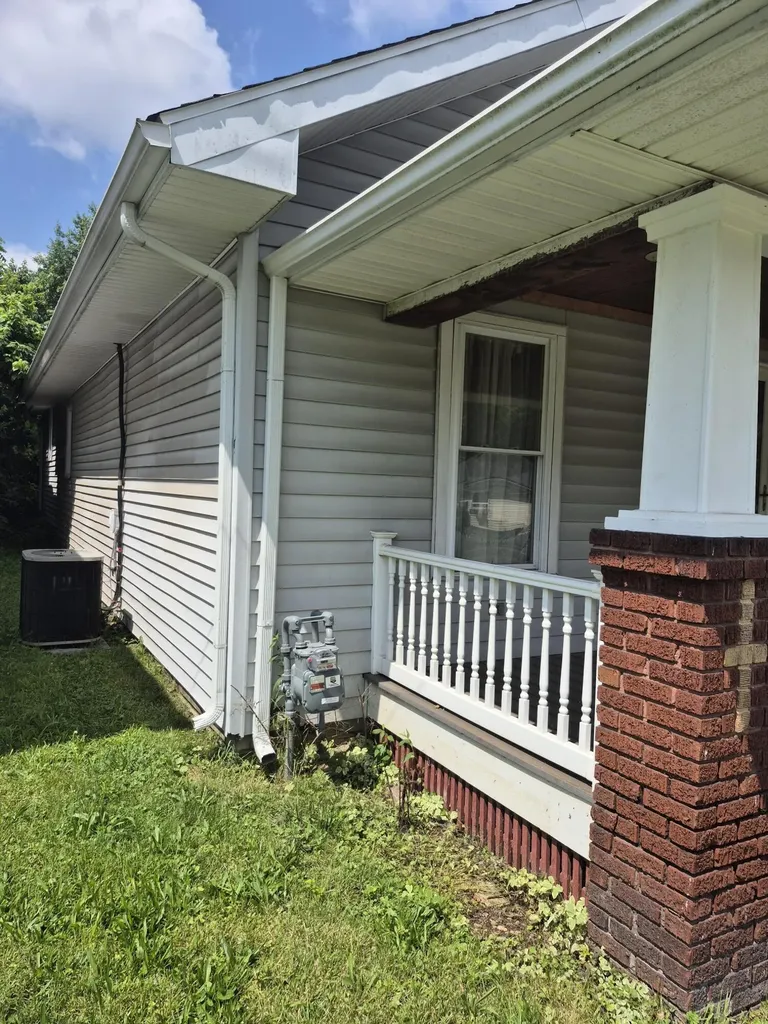 154 Devonia Avenue Lexington KY 40505