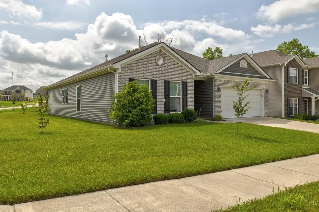 132 Kirkstall Way Georgetown KY 40324