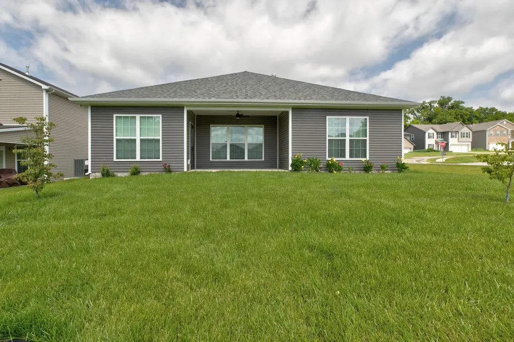 132 Kirkstall Way Georgetown KY 40324