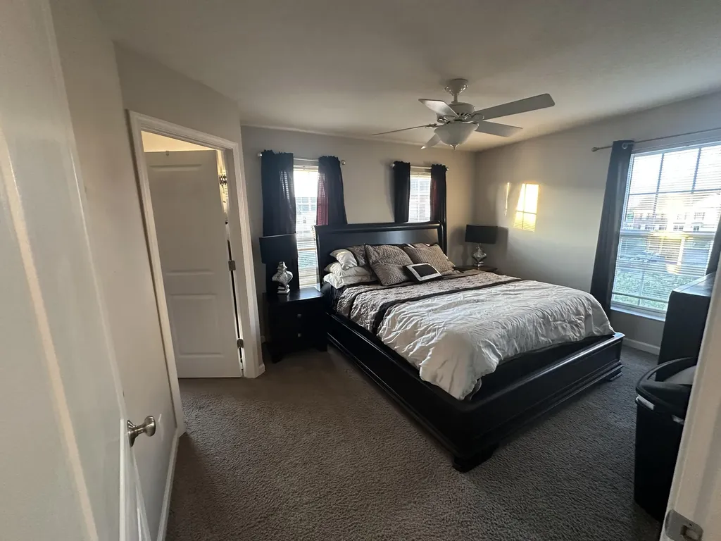 2616 Calgary Lexington KY 40509