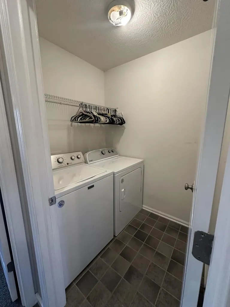 2616 Calgary Lexington KY 40509