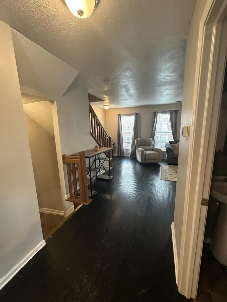 2616 Calgary Lexington KY 40509