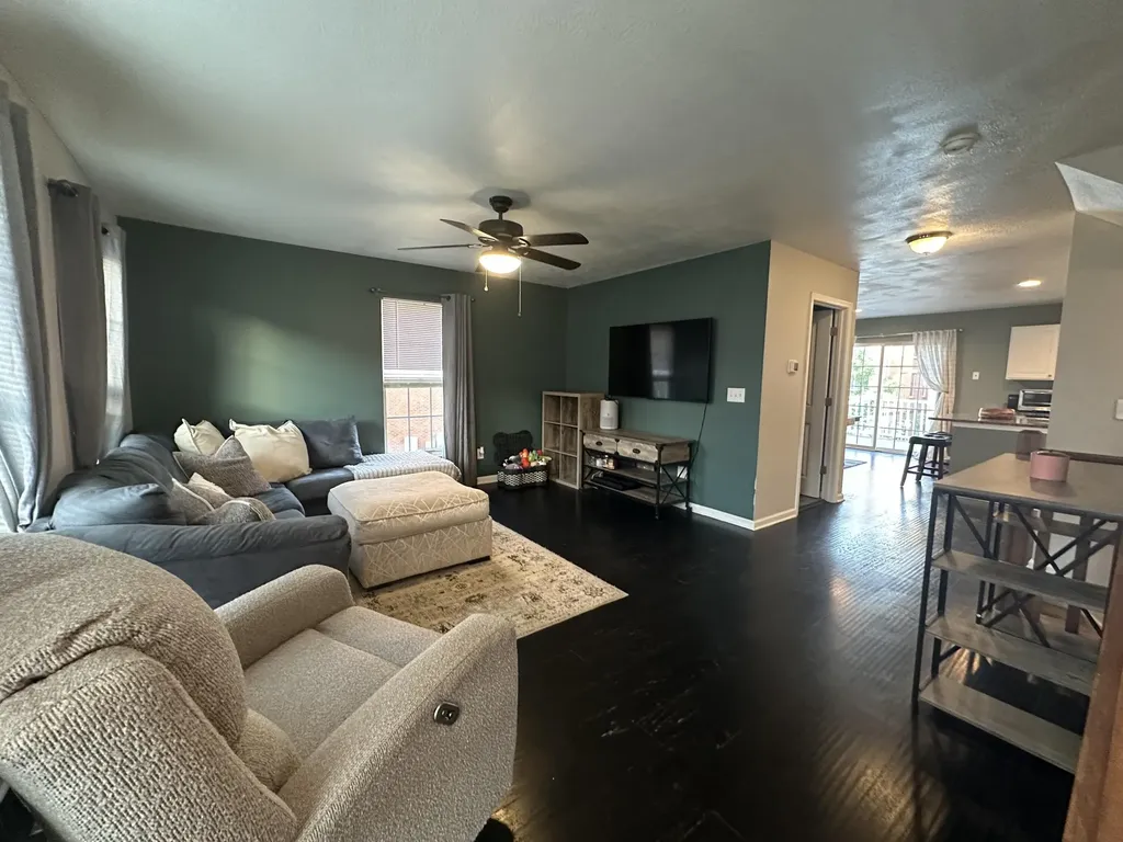 2616 Calgary Lexington KY 40509