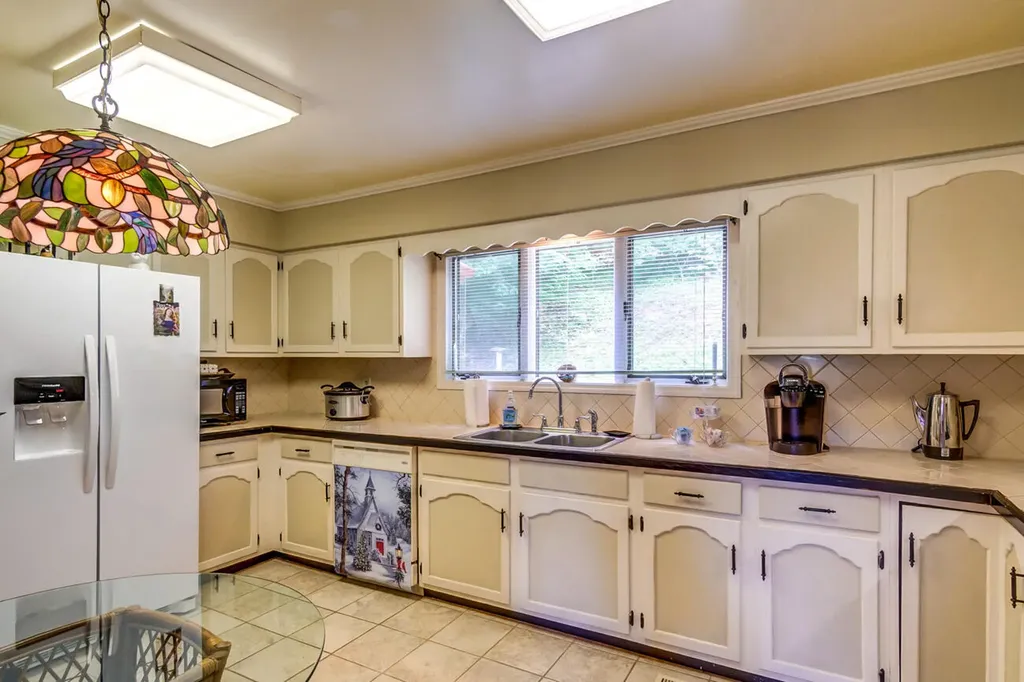 65 Proctor Place Renfro Valley KY 40473