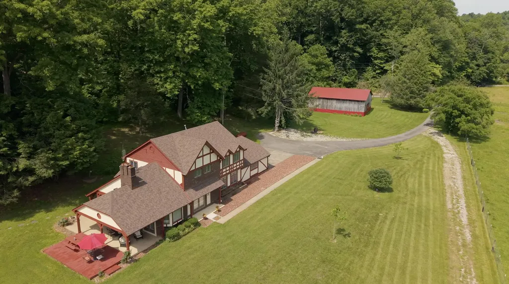 65 Proctor Place Renfro Valley KY 40473