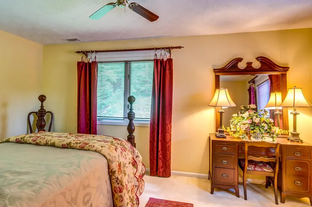 65 Proctor Place Renfro Valley KY 40473