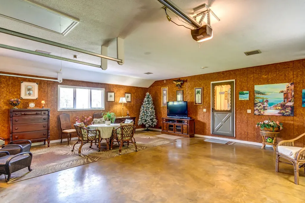 65 Proctor Place Renfro Valley KY 40473
