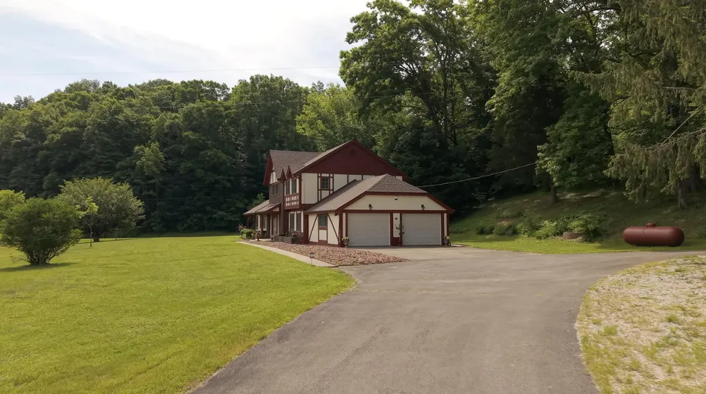 65 Proctor Place Renfro Valley KY 40473