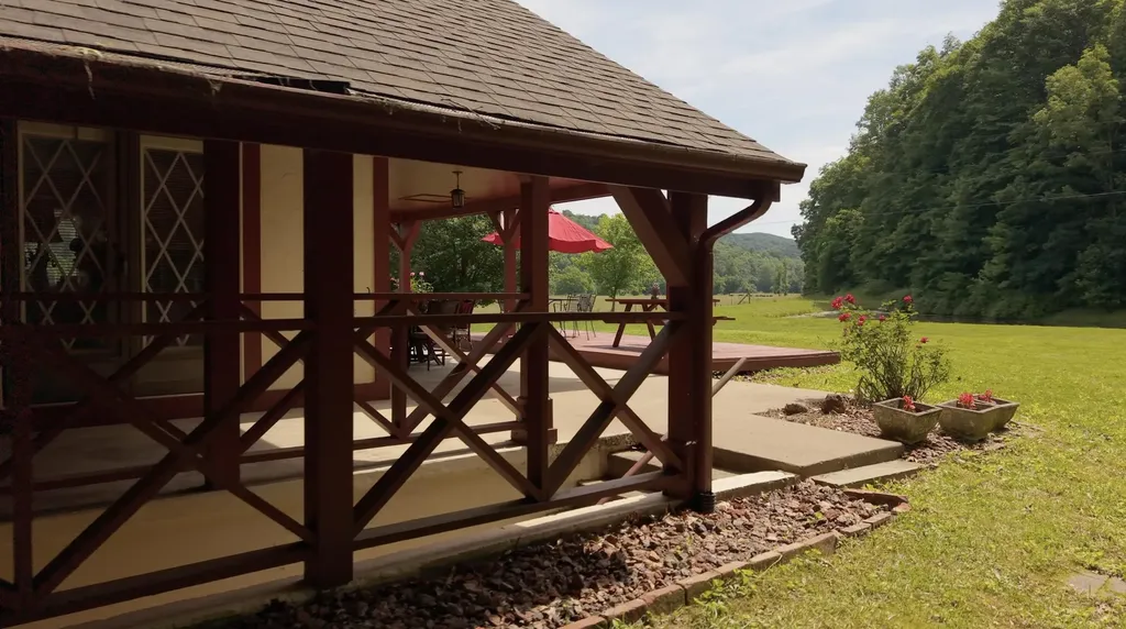 65 Proctor Place Renfro Valley KY 40473