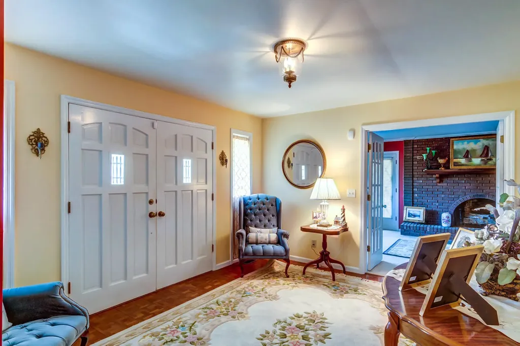65 Proctor Place Renfro Valley KY 40473