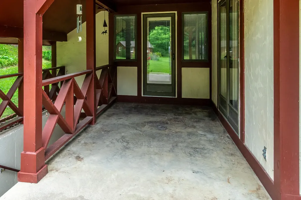 65 Proctor Place Renfro Valley KY 40473
