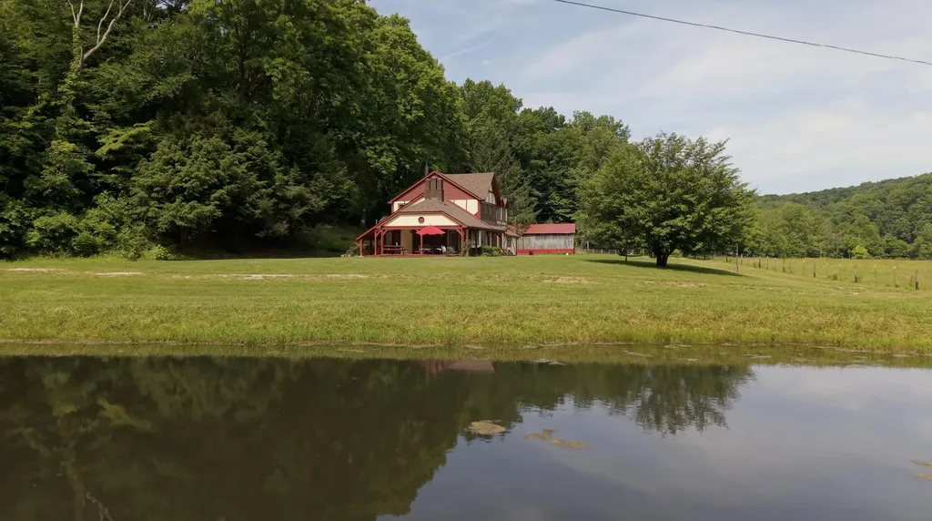65 Proctor Place Renfro Valley KY 40473
