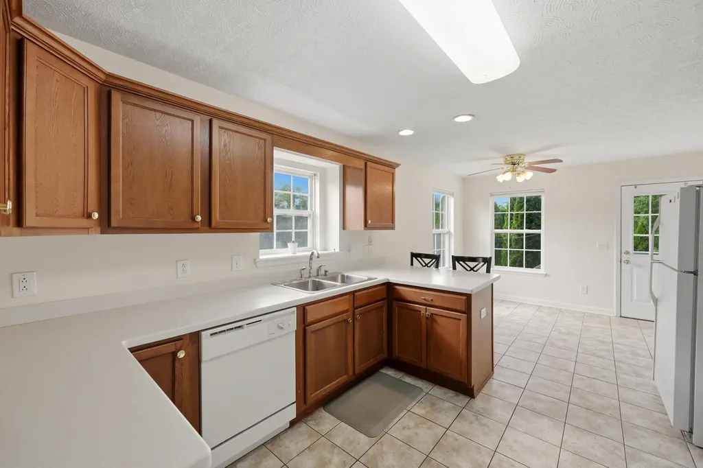 103 Wild Cherry Way Frankfort KY 40601