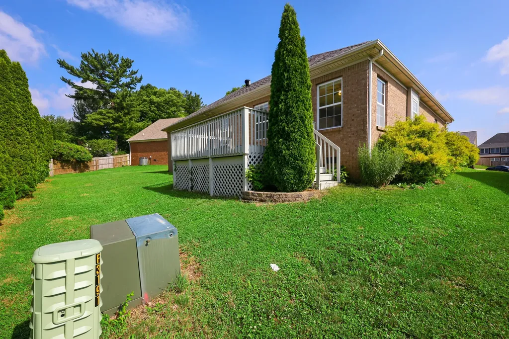 103 Wild Cherry Way Frankfort KY 40601