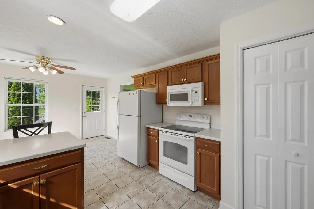 103 Wild Cherry Way Frankfort KY 40601
