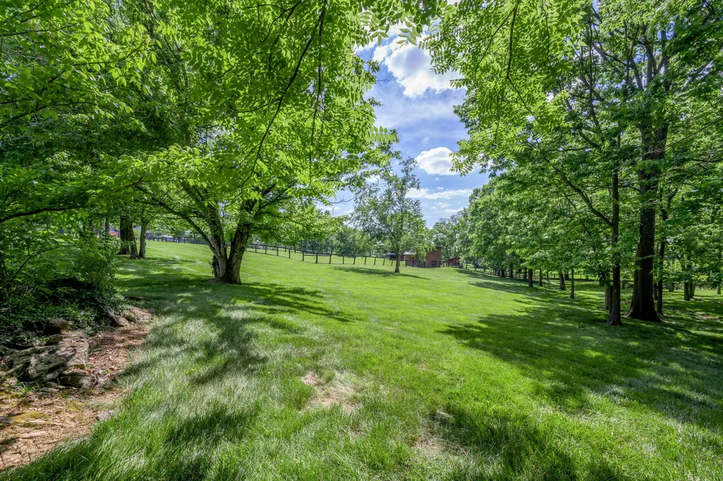 601 Delong Road Lexington KY 40515